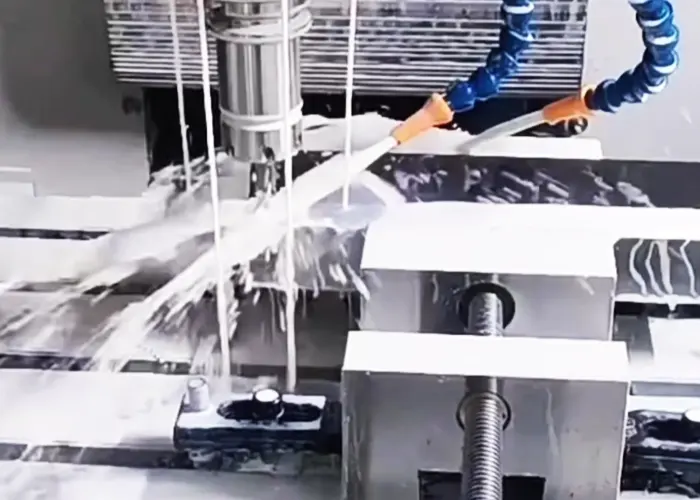TonZa Making | Cutting Fluid Replacement Guide: How to Know When Metalworking Fluid Needs Changing TonZa Making | Cutting Fluid Replacement Guide: How to Know When Metalworking Fluid Needs Changing